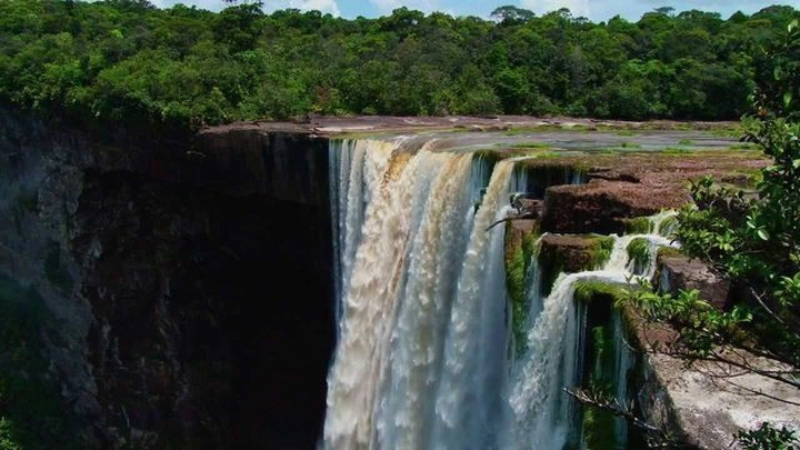 Khám phá Thác Kaieteur – Kỳ quan ẩn mình giữa rừng mưa Guyana